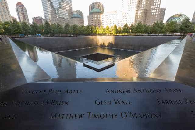 Monuments à New York 14 9/11 Memorial