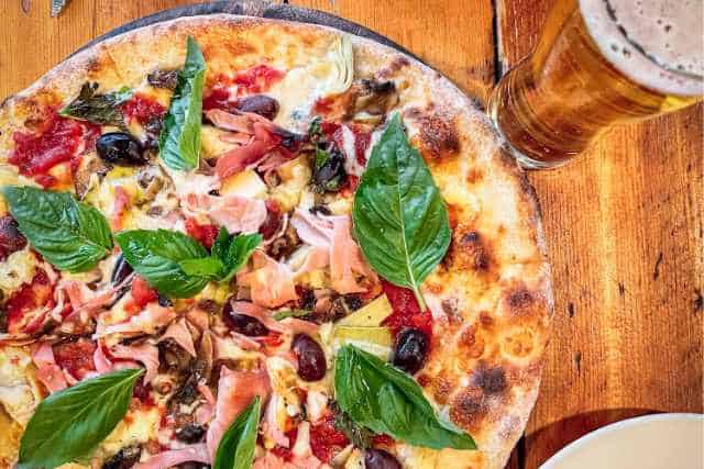 Où manger les meilleures pizzas à New York ? Top Quartiers et pizzerias 8 Numero 28 New York