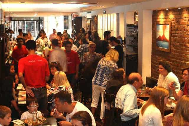 Où manger les meilleures pizzas à New York ? Top Quartiers et pizzerias 3 Pizzeria Don Antonio