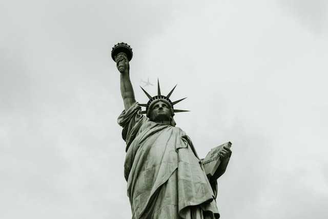 Que Faire avec des enfants à New York ? 8 Idées Sorties et Attractions 3 Statue de la liberte activite a faire en famille a new york